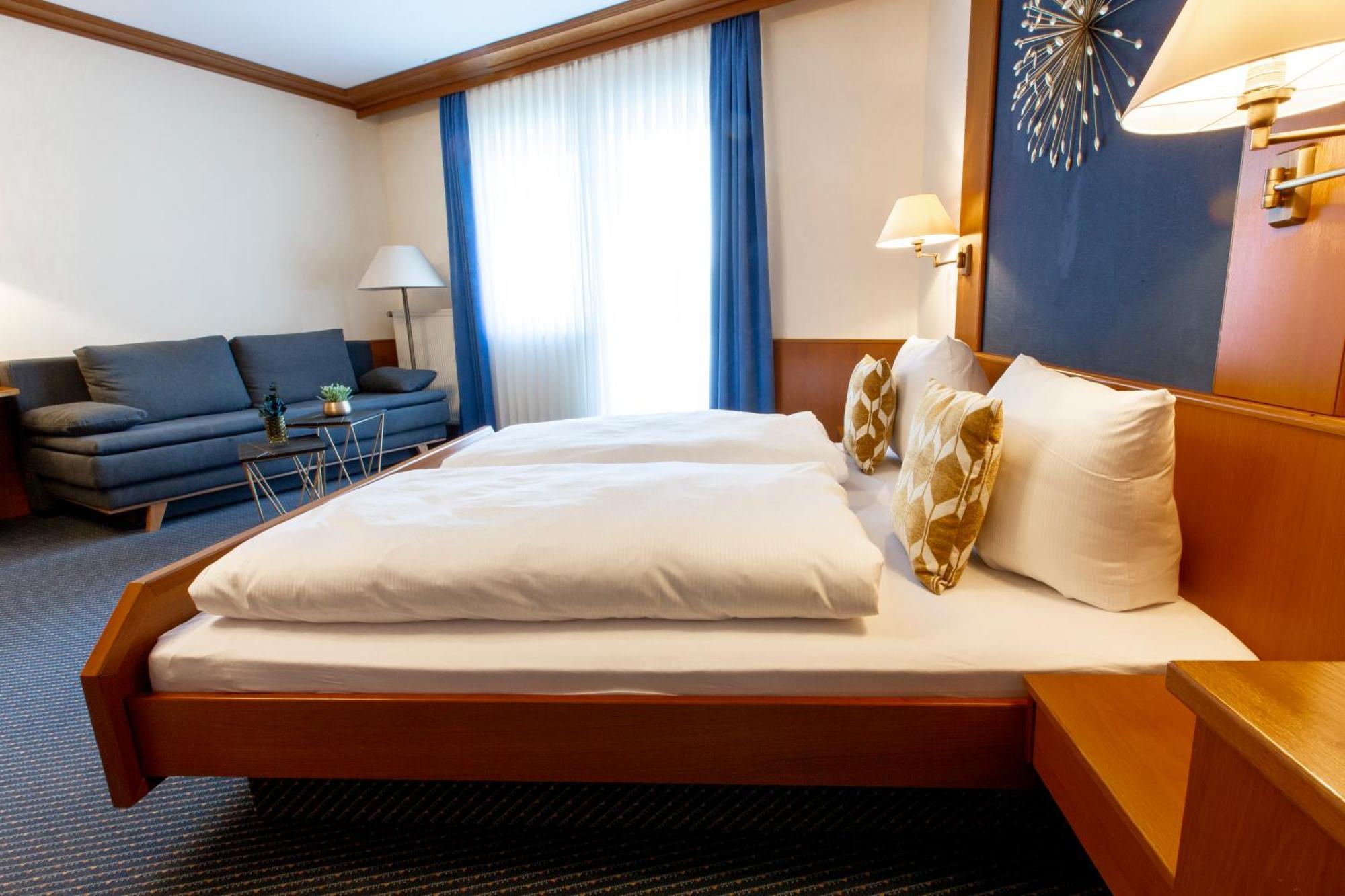 Stadthotel Lichtenfels Лихтенфельс Номер фото