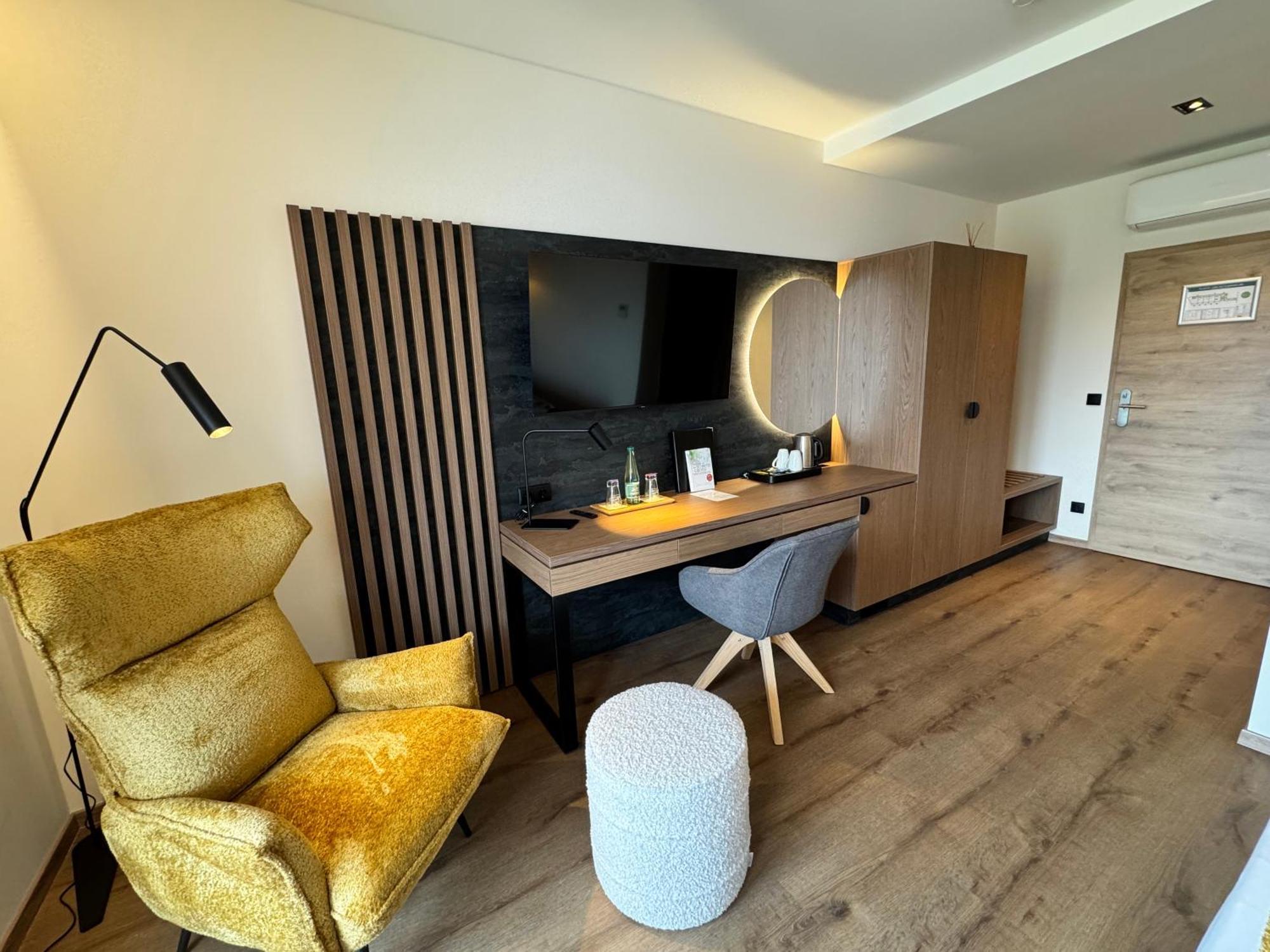 Stadthotel Lichtenfels Лихтенфельс Экстерьер фото